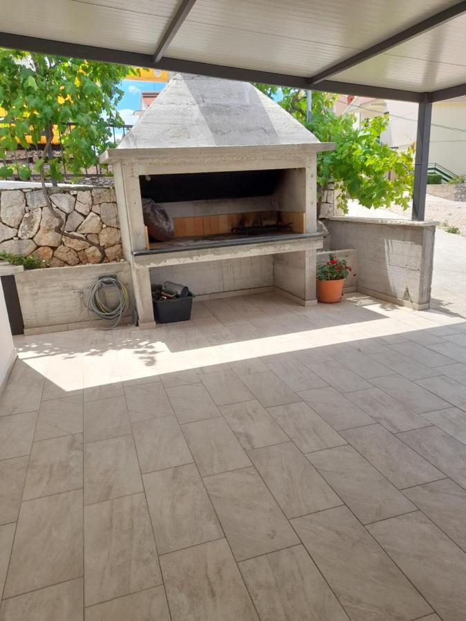 פרימוסטן Apartmani Petra מראה חיצוני תמונה