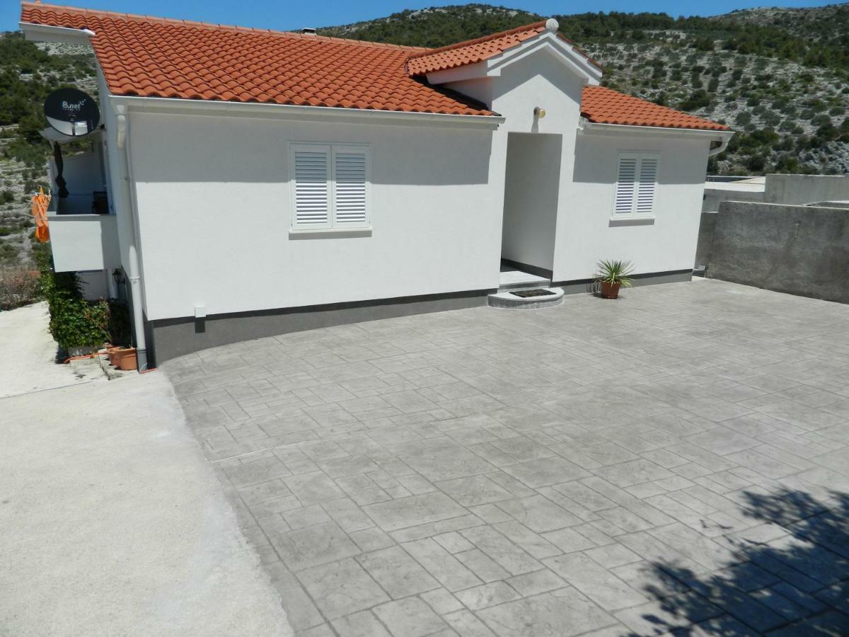 פרימוסטן Apartmani Petra מראה חיצוני תמונה